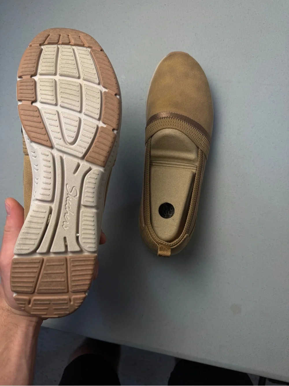 Women’s Casual Slip-On Shoes in Tan size 8 NWT